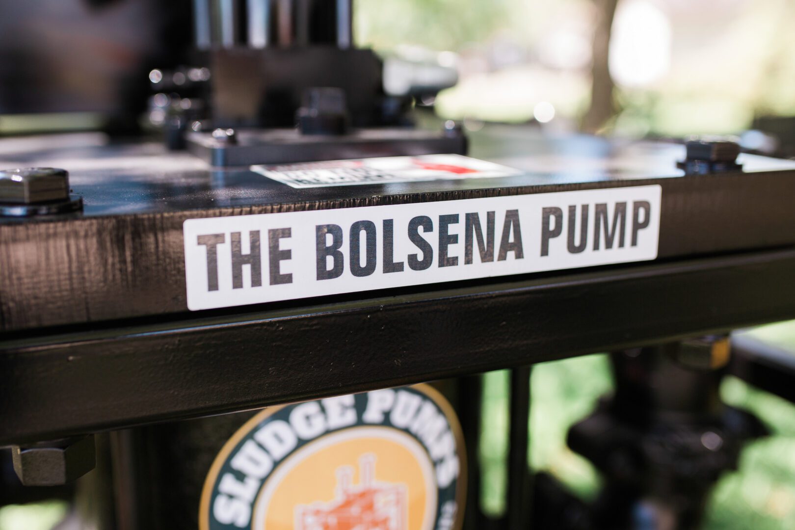 A sign that says the bolsena pump.